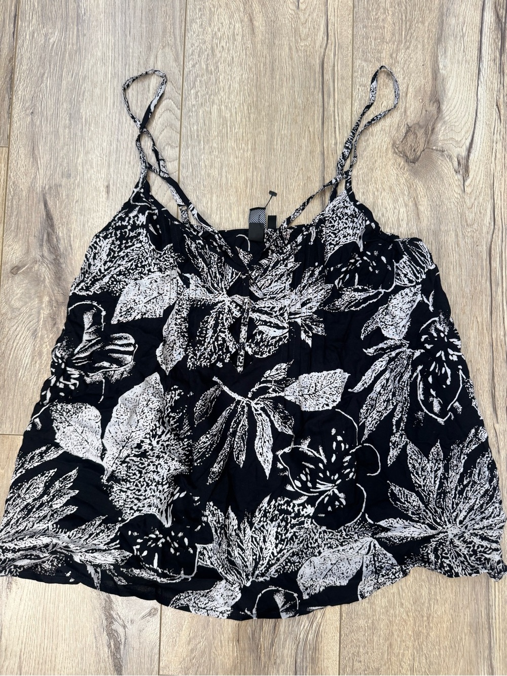 Volcom new Black Floral Spaghetti-Strap Cami Top - Women